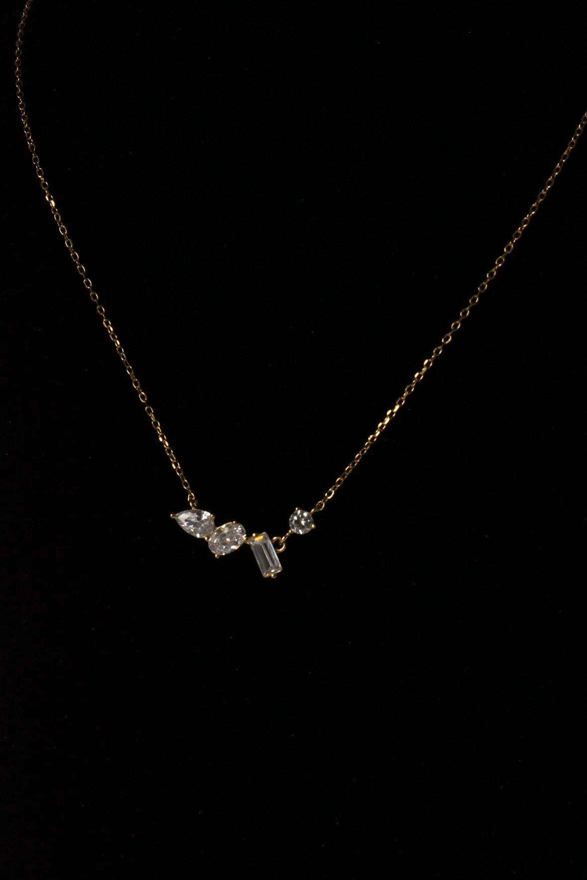 Avalon Gold Pendant Necklace - Image 3