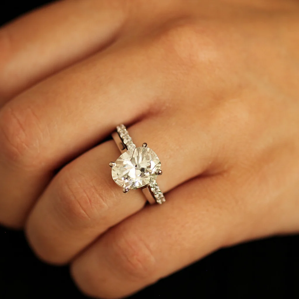 Barcelona Oval Ring - Silver - Image 4