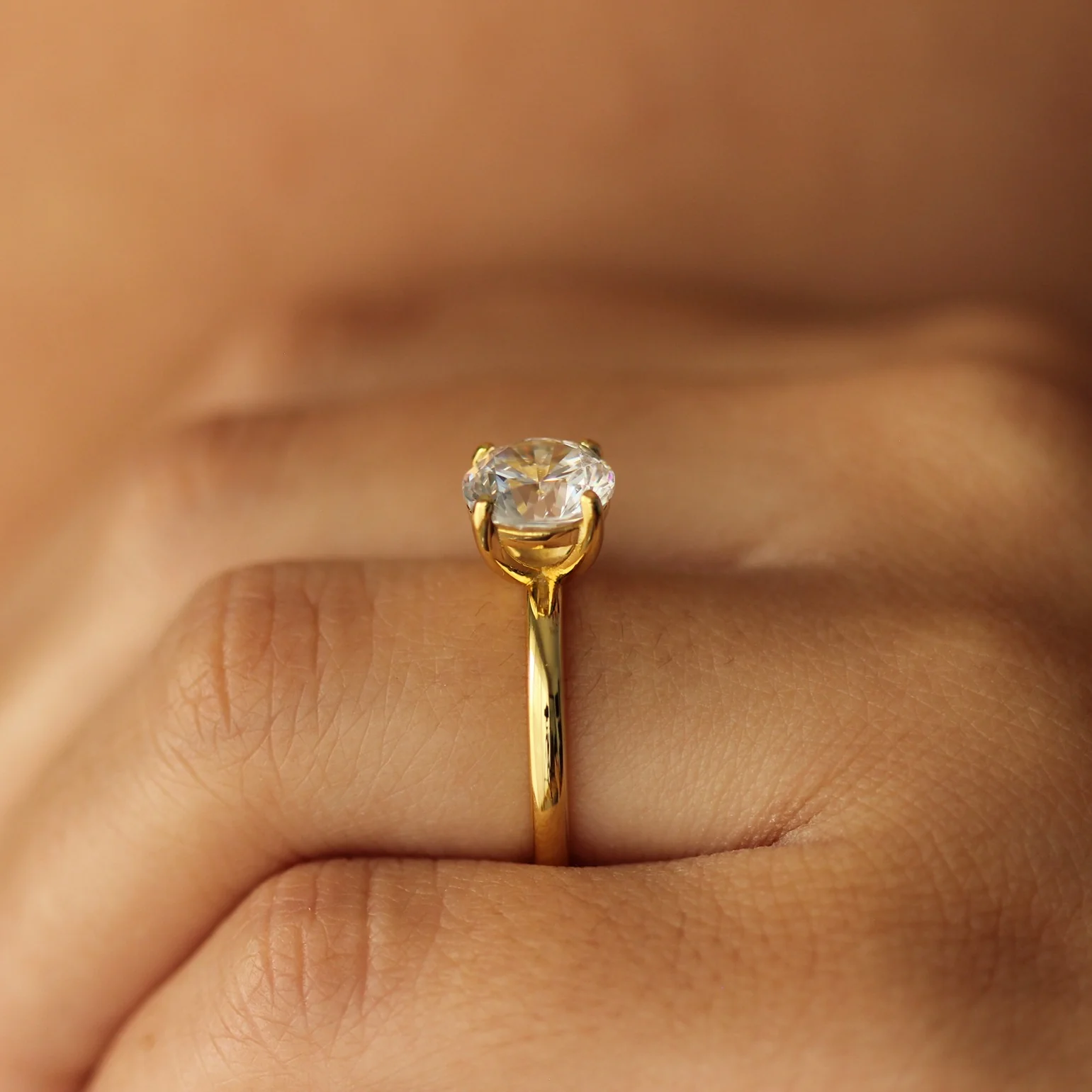 Madeira 2 Ct Round Cut Ring - Gold - Image 4