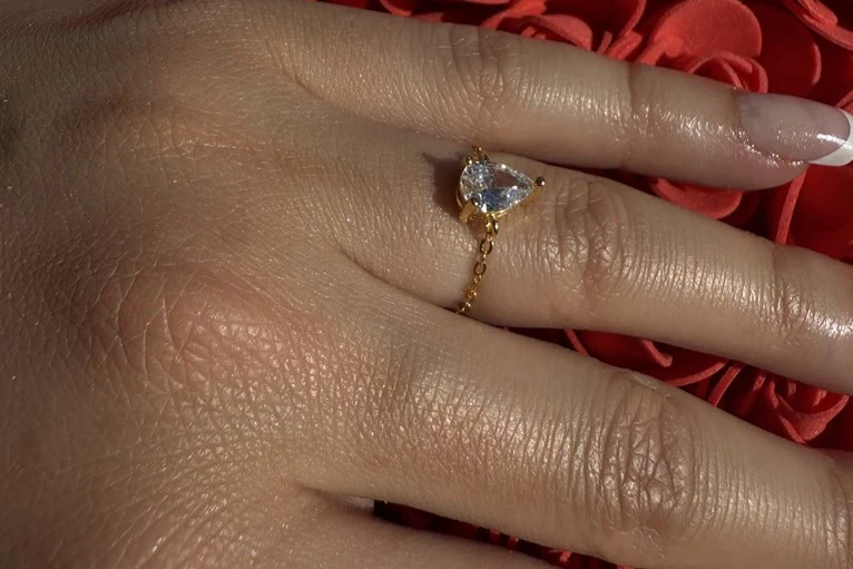 Pear Adjustable Gold Ring - Image 3