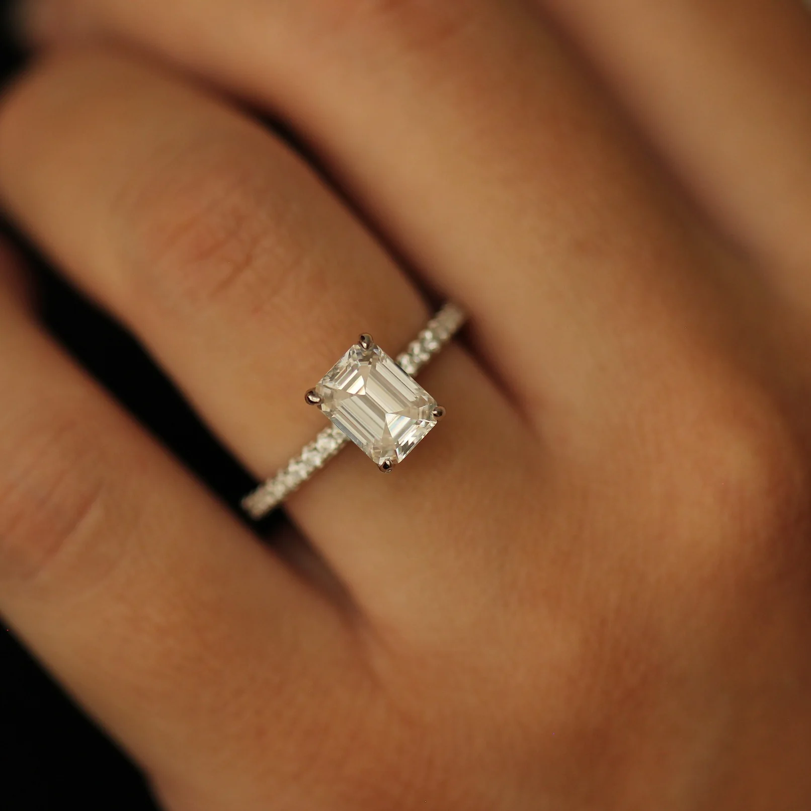 Seoul Emerald Moissanite Ring - Image 3