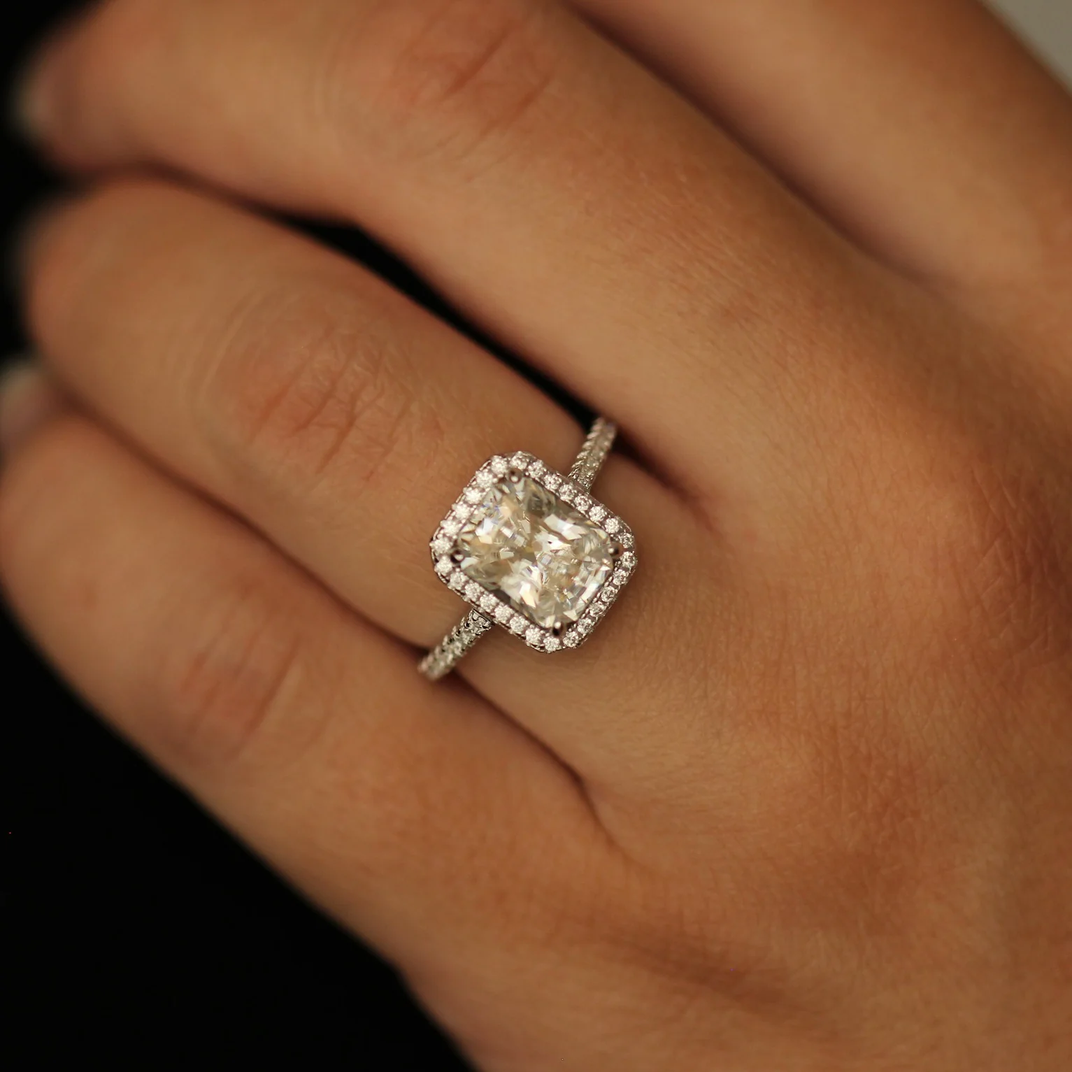 Sofia Radiant Cut Moissanite Ring - Image 4