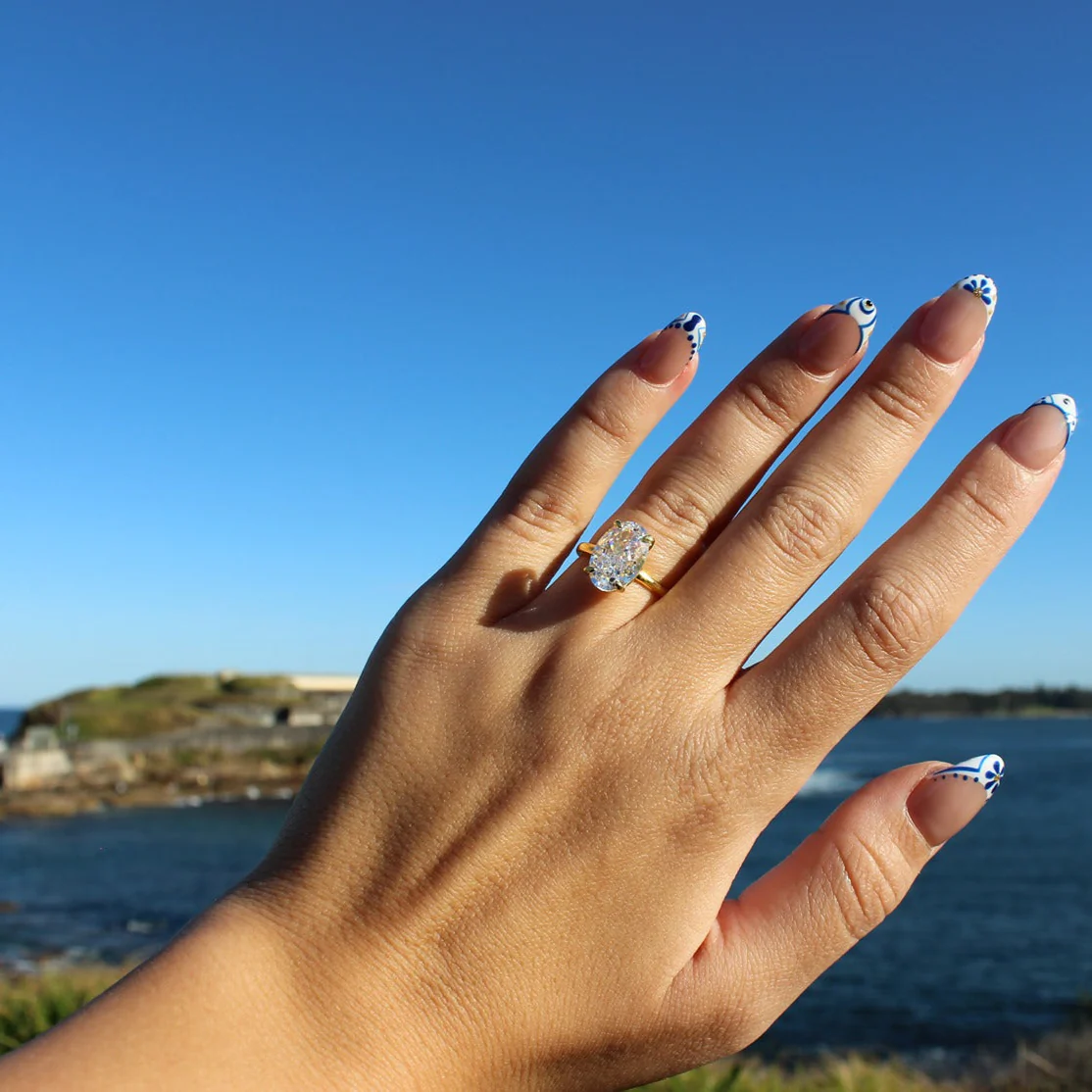 Valencia 18k Gold Oval Ring - Image 6